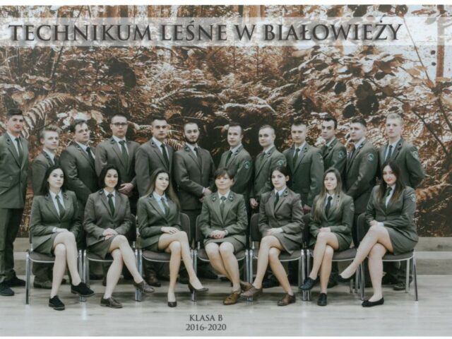 Absolwenci Technikum Leśnego w Białowieży - rok 2020